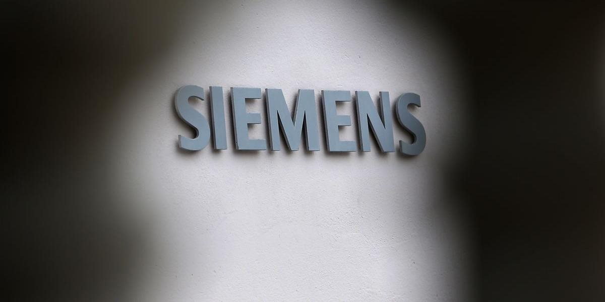 Siemens zastavuje dodávky energetických zariadení ruským firmám