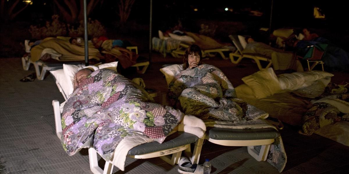 Zemetrasenie na Kose: Obyvatelia i turisti prespali noc vonku