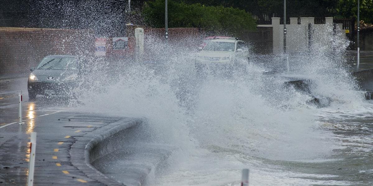 Nový Zéland trápia silné dažde: Dostavili sa hrozivé záplavy