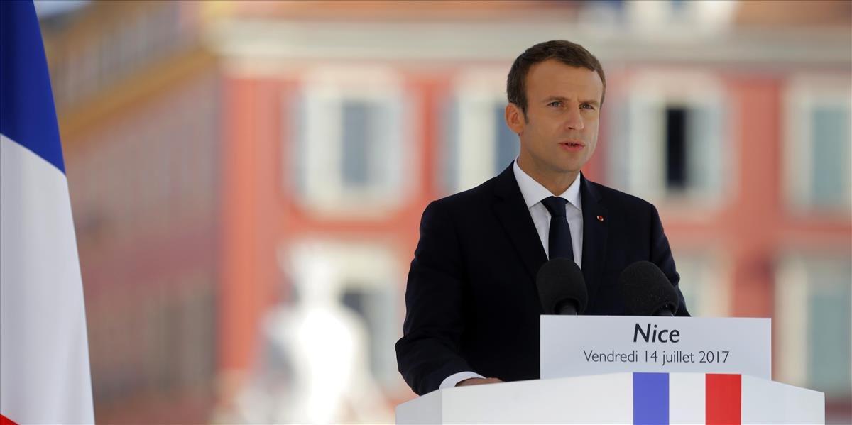 Prezident Macron sa pokúsi o sprostredkovanie v konflikte v Líbyi