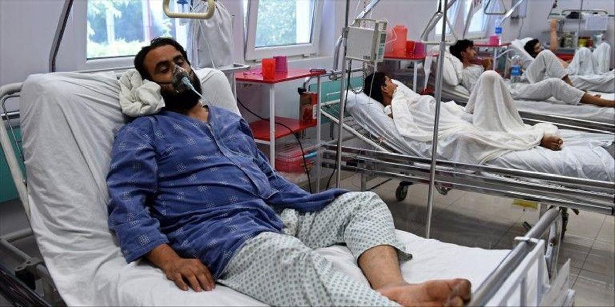 V Iráne zomreli traja ľudia na otravu alkoholom, desiatky ďalších museli hospitalizovali