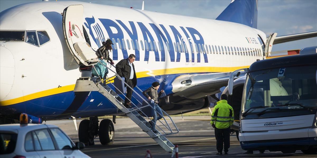 Ryanair plánuje v najbližších mesiacoch znížiť ceny leteniek