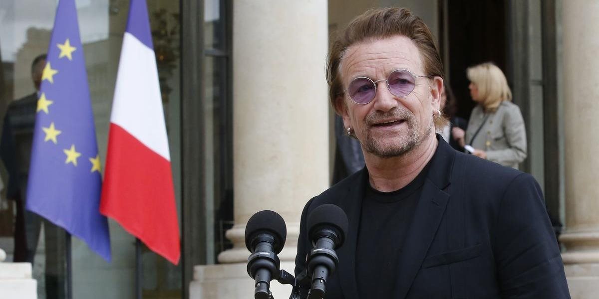 VIDEO Spevák Bono sa stretol s Macronom, diskutovali o rozvojovej pomoci a utečeneckej kríze