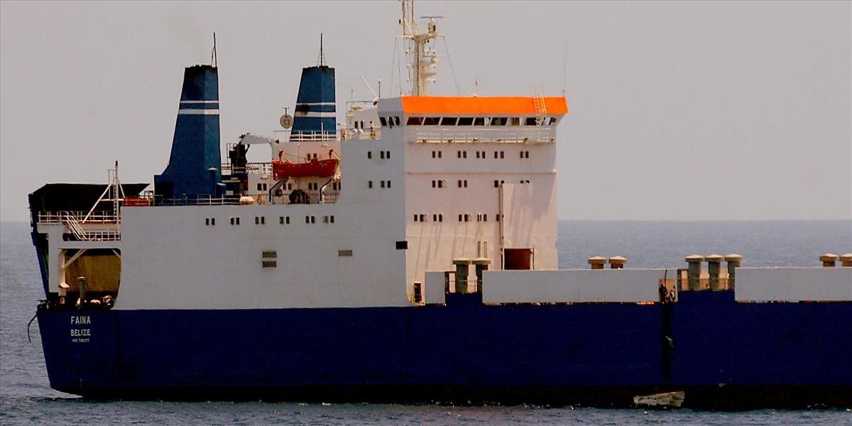 Loď amerického námorníctva vypálila varovné strely k iránskemu plavidlu