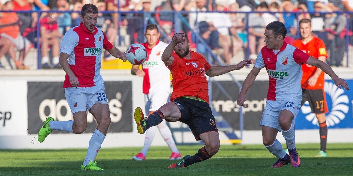Ružomberok odmieta tvrdenie, že po zápase Európskej ligy napadli fanúšikovia hráča Vojvodiny