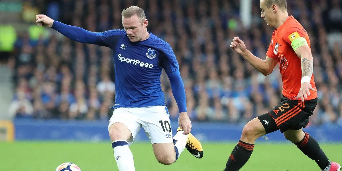 Ohlasy médií: Hrdzavý Rooney, Baines zachránil Everton od hanby