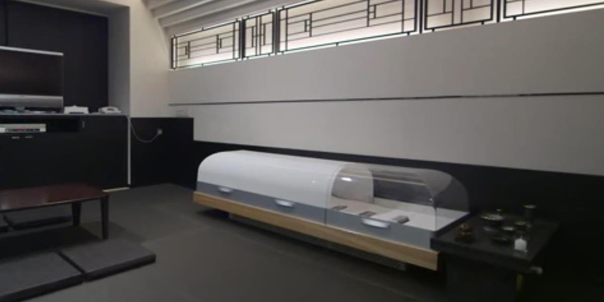 VIDEO V Japonsku funguje hotel pre mŕtvych: Výbava izby zahŕňa oltár aj chladenú rakvu