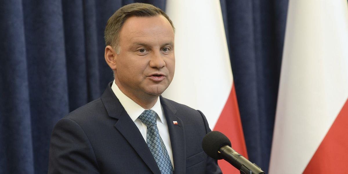 Európska komisia spustila opatrenia voči Varšave, krajine hrozia aj sankcie