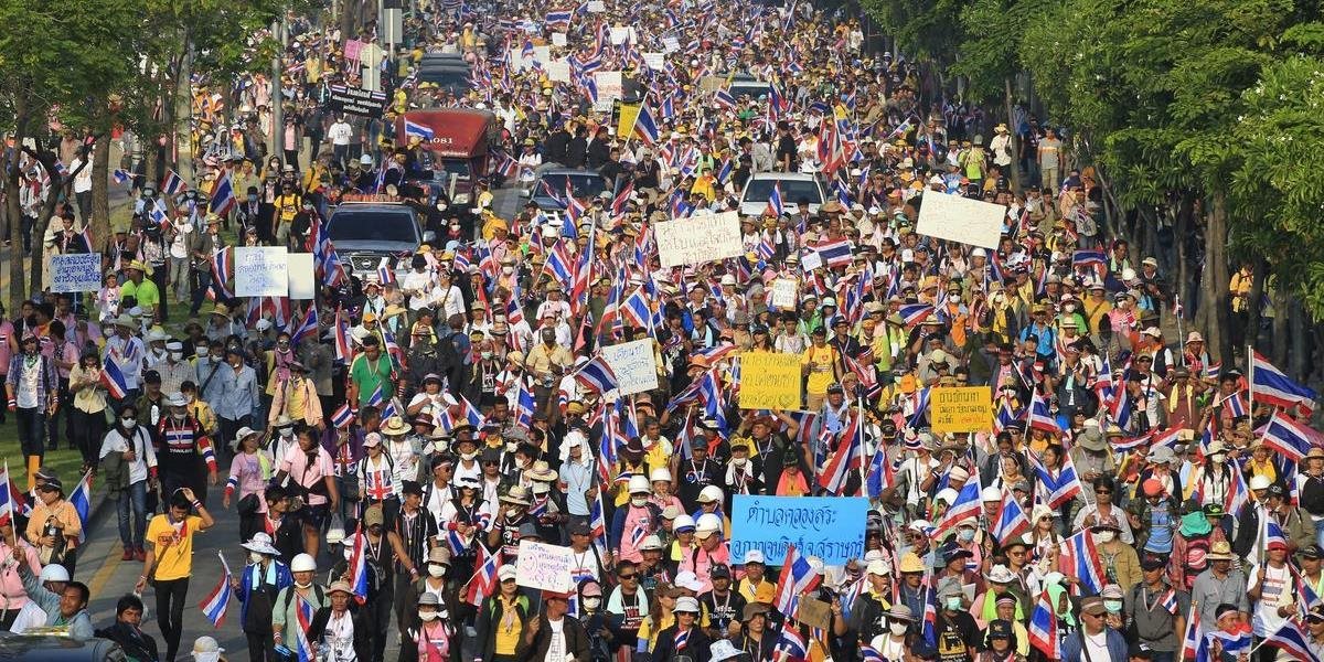 Súd zbavil obvinení dvoch thajských expremiérov, v prípade zneužitia právomocí pri potlačovaní protestov