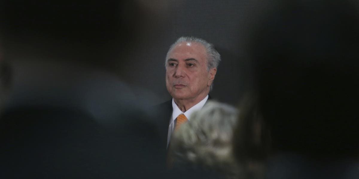 Dolná komora brazílskeho kongresu rozhodla, že nepošle prezidenta pred súd
