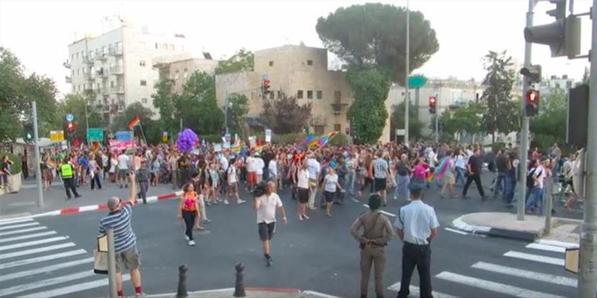 VIDEO Gay Pride pritiahla do Jeruzalema tisíce ľudí