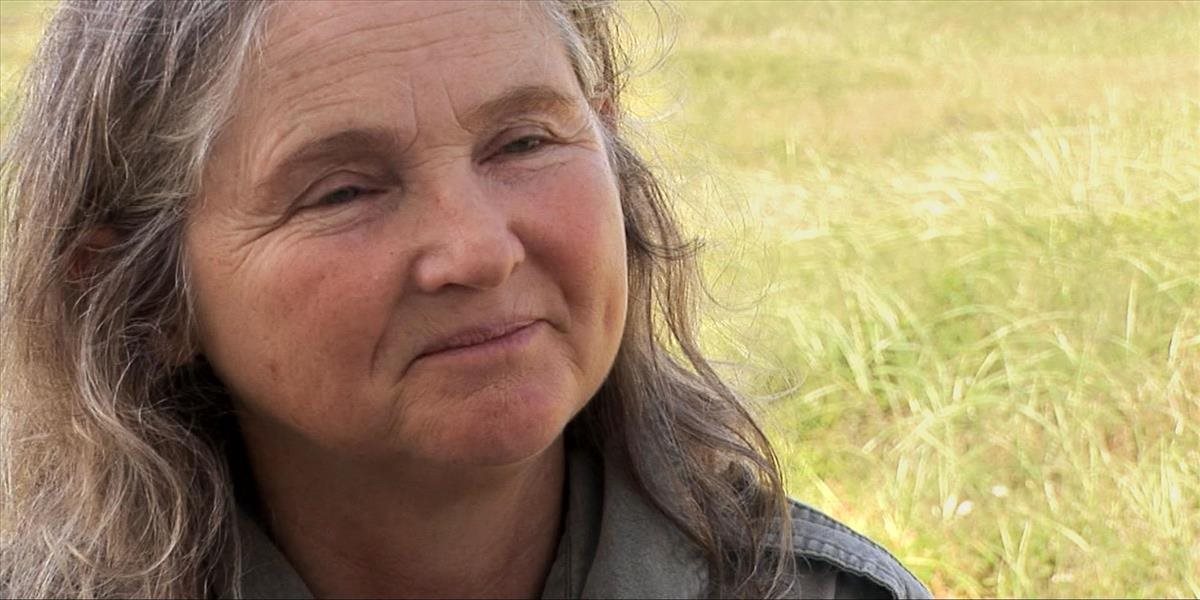 VIDEO V spoločnosti divokých koní žije žena na opustenom ostrove už vyše 40 rokov