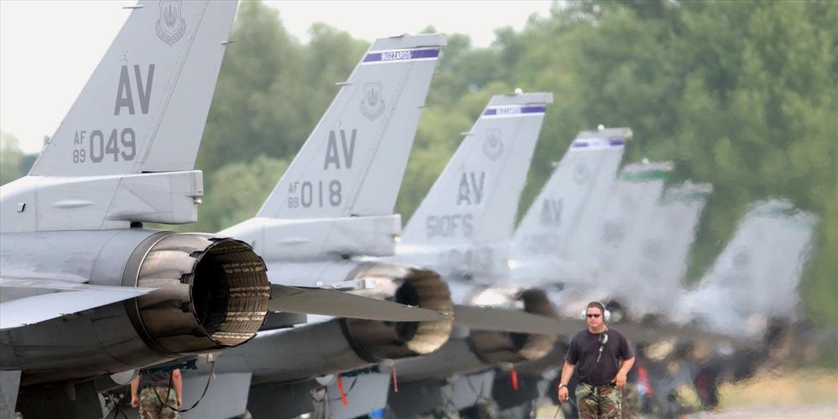 V boji proti militantom z IS pomáhajú aj americké lietadlá