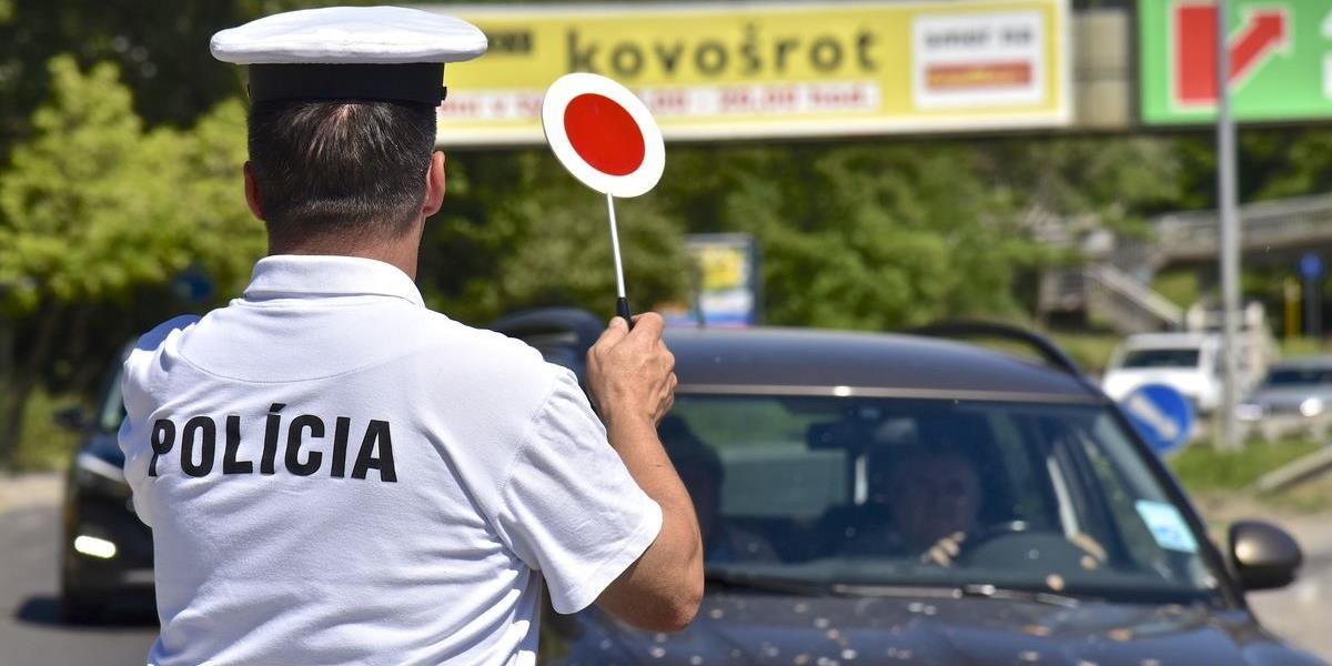 Motoristi pozor: V Bratislavskom kraji polícia uskutoční v utorok osobitnú kontrolu vozidiel