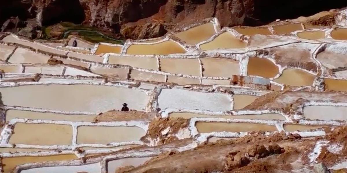 VIDEO Jedinečné soľné jazierka v Peru