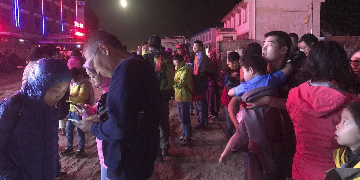 FOTO + VIDEO Čínu postihlo silné zemetrasenie: Vyžiadalo si 19 mŕtvych a 247 zranených