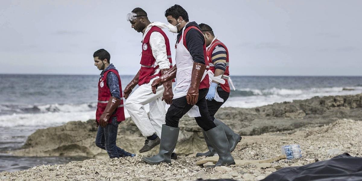 Pašerák vyhnal migrantov do mora, 55 ľudí je pravdepodobne mŕtvych