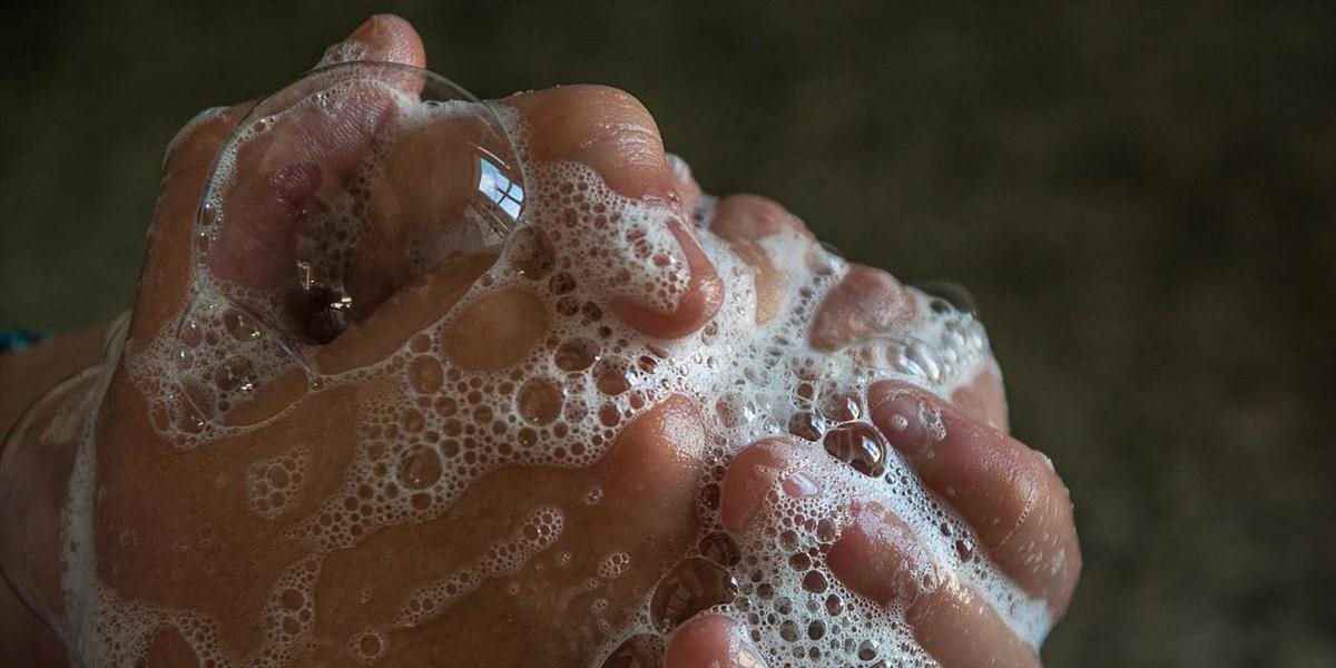 Antibakteriálne mydlo nás bacilov nezbaví, namiesto toho môže spôsobiť zdravotné problémy