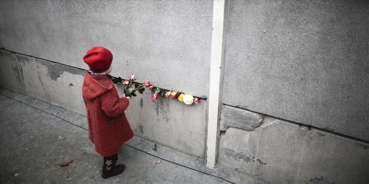 Pri pokuse o prekročenie Berlínskeho múru zomrelo 140 ľudí