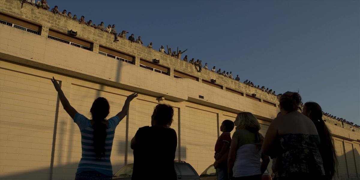 Bitku vo väzení v Mexiku neprežilo deväť trestancov