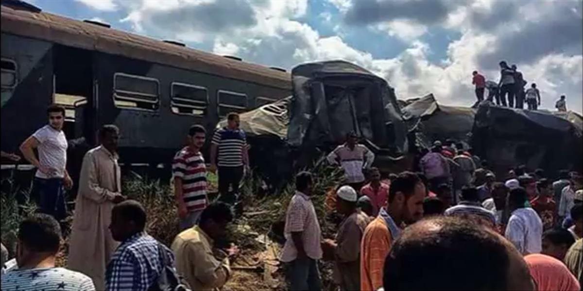Pri zrážke vlakov v Alexandrii zomrelo najmenej 31 ľudí, zranených je 109