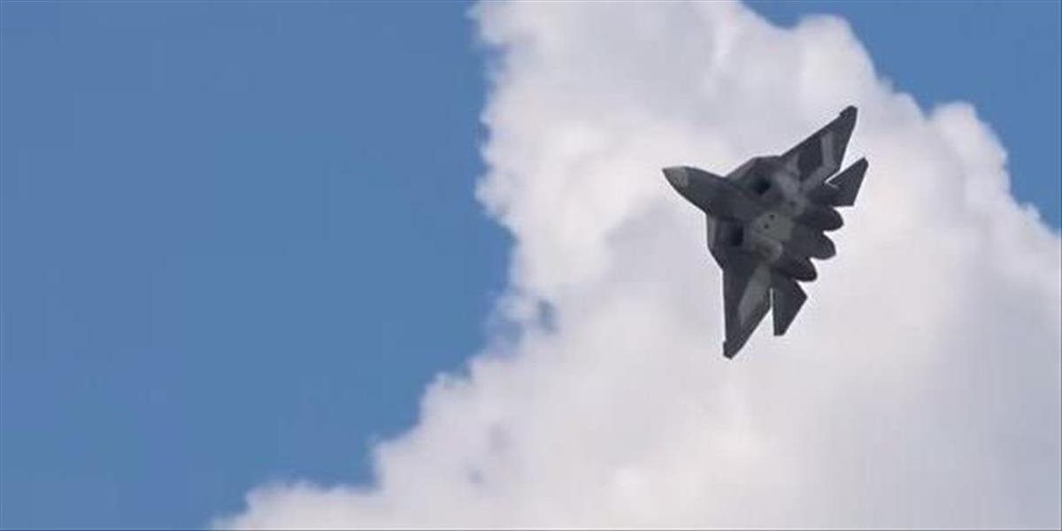 VIDEO Ruská bojová stíhačka piatej generácie dostala označenie Su-57