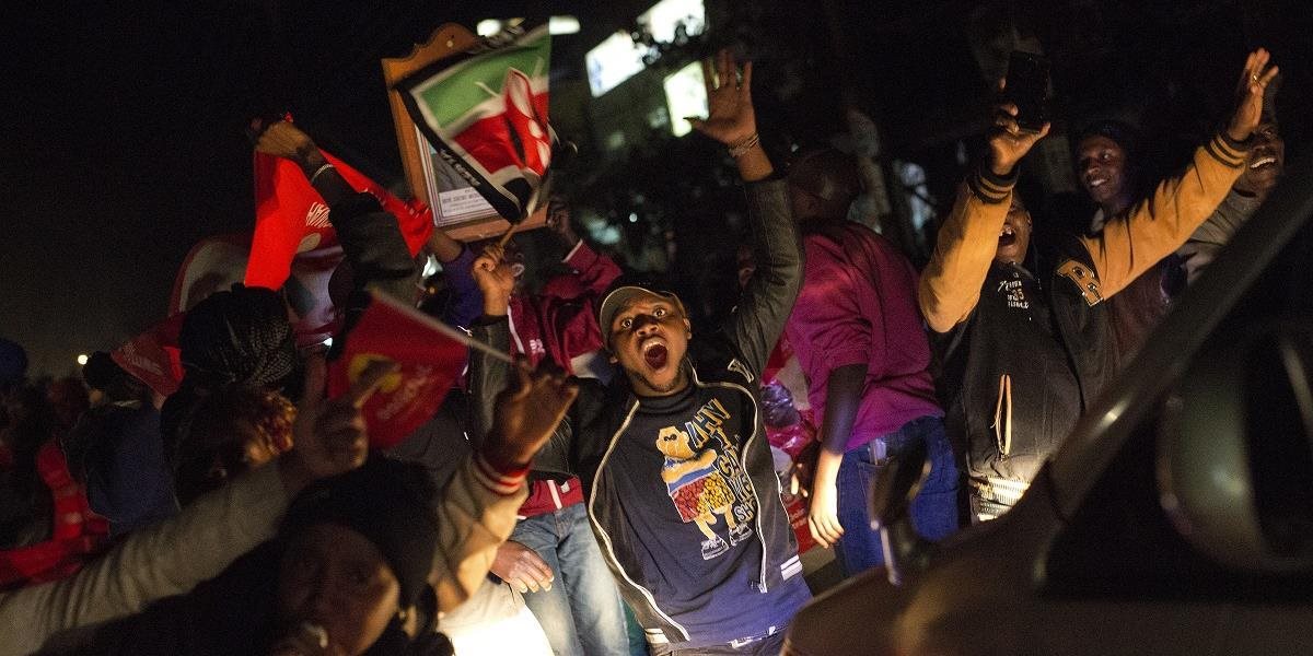 Vyhlásenie Kenyatta za víťaza volieb vyvolalo protesty i oslavy