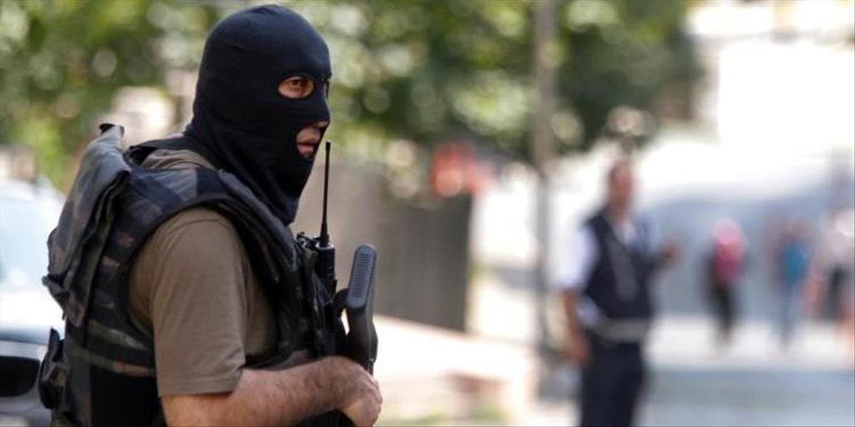 V Turecku zatkli troch podozrivých "katov" Islamského štátu