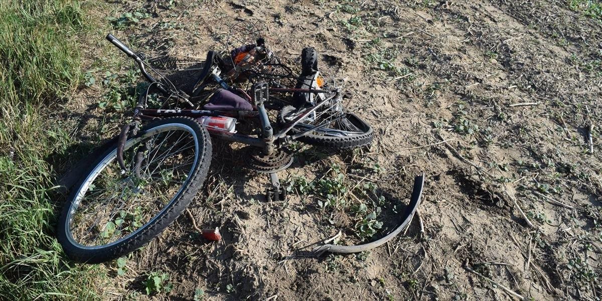 Mladého cyklistu zrazil autobus, zomrel na mieste