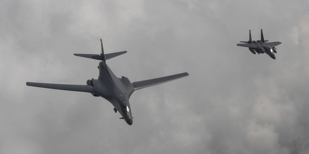 Stíhačky NATO identifikovali minulý týždeň pozdĺž Pobaltia 21 ruských lietadiel