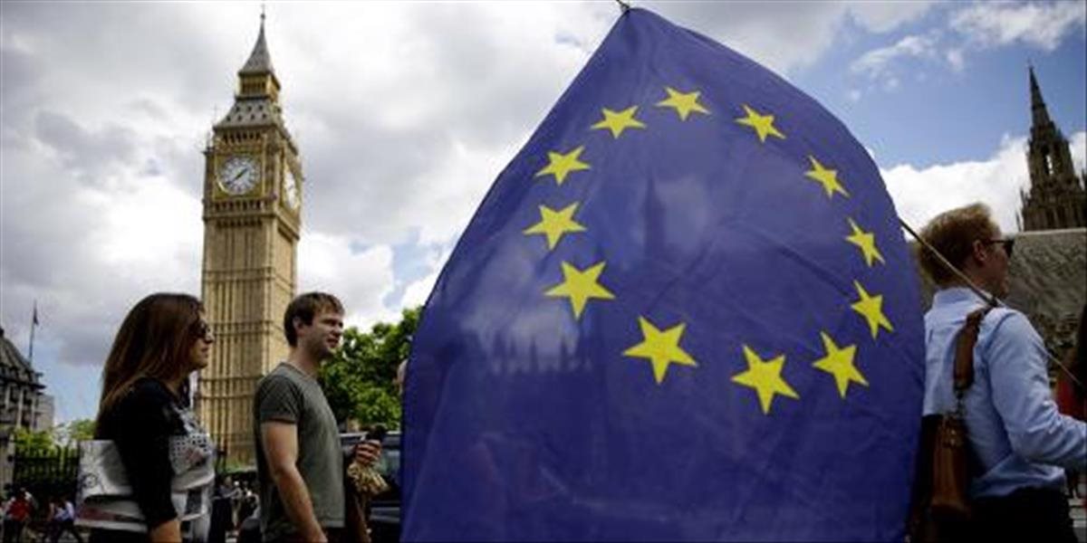 EÚ bude riešiť colnú úniu s Britániou, až keď sa dosiahne pokrok v rokovaniach
