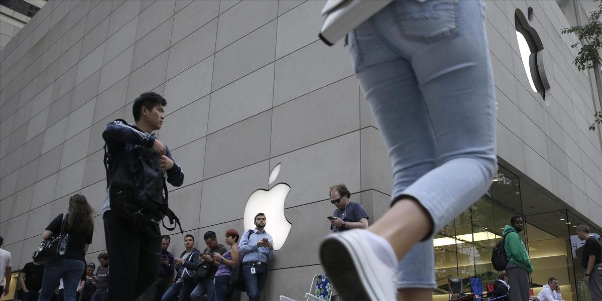 Írsko odmieta požiadavku EK vybrať od Apple 13 mld. eur na daniach