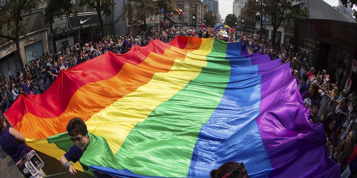 Bratislavu dnes čakajú pochody za práva gejov a lesieb a na podporu rodiny