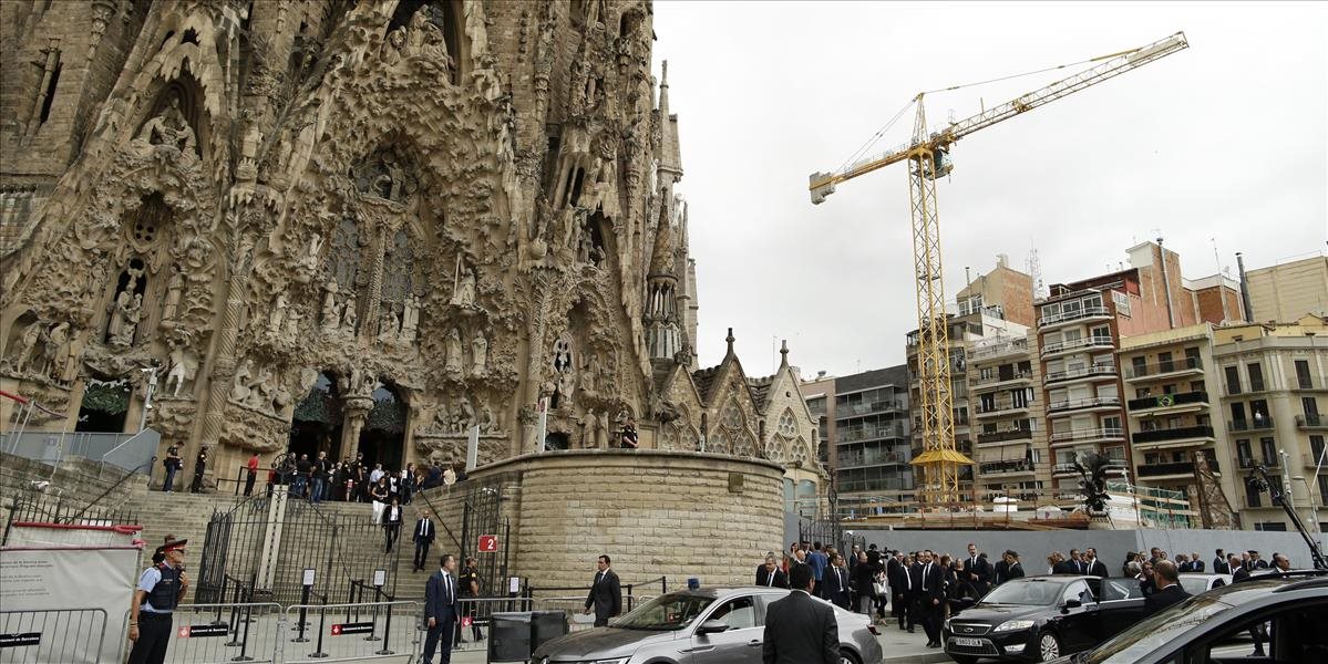 V bazilike Sagrada Familia si pripomenuli obete teroristických útokov