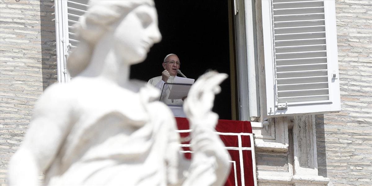 Pápež František vyzval na ukončenie násilia voči nevinným