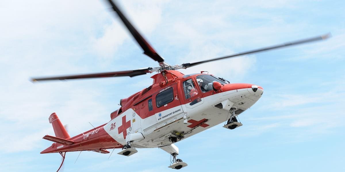 Leteckí záchranári zasahovali pri nehode paraglajdistu: Poranil si chrbticu a brucho