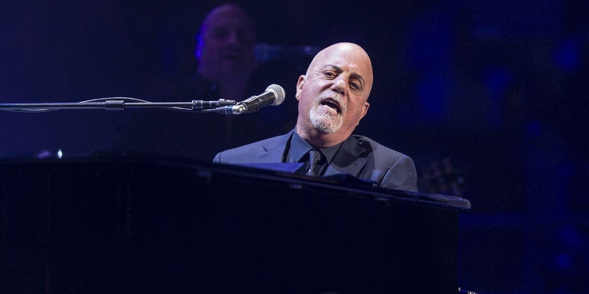 Billy Joel vyjadril na koncerte v New Yorku protest proti pravicovému extrémizmu