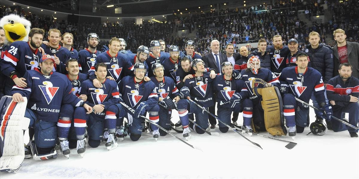 Slovan odštartoval sezónu na ľade Petrohradu v bránke s Mazancom