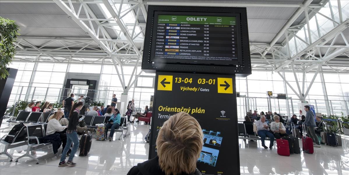 Dovolenkári čakali v Bratislave na let do Maroka viac ako 6 hodín