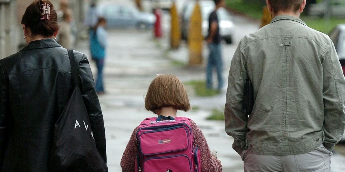 Rodičia by mali prvákov naučiť najbezpečnejšiu cestu do školy už cez prázdniny