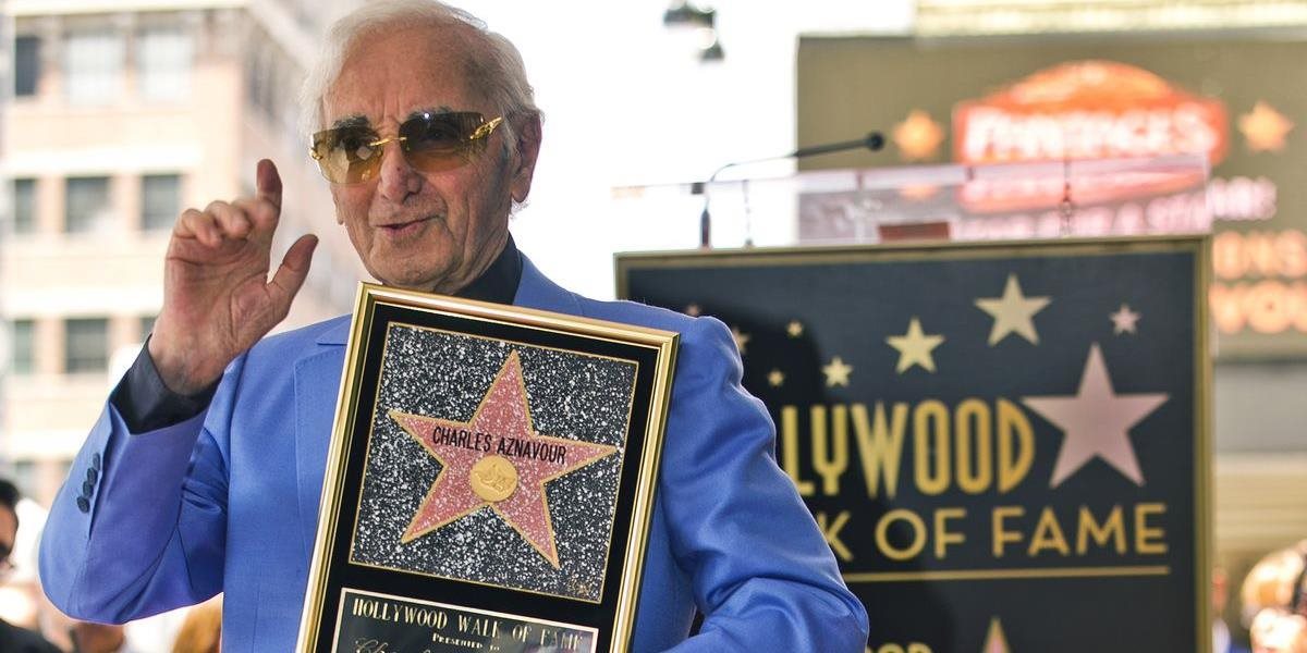 FOTO Spevák a herec Charles Aznavour má svoju hviezdu na Hollywoodskom chodníku slávy