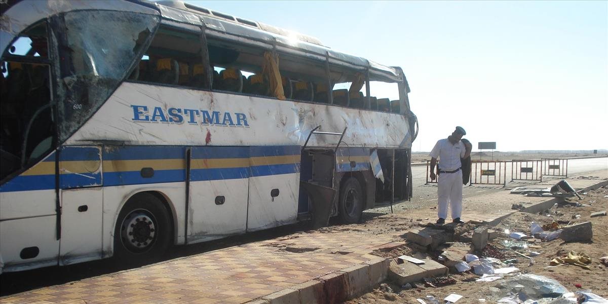 Tragická havária autobusu v Egypte si vyžiadala desiatky ľudských životov