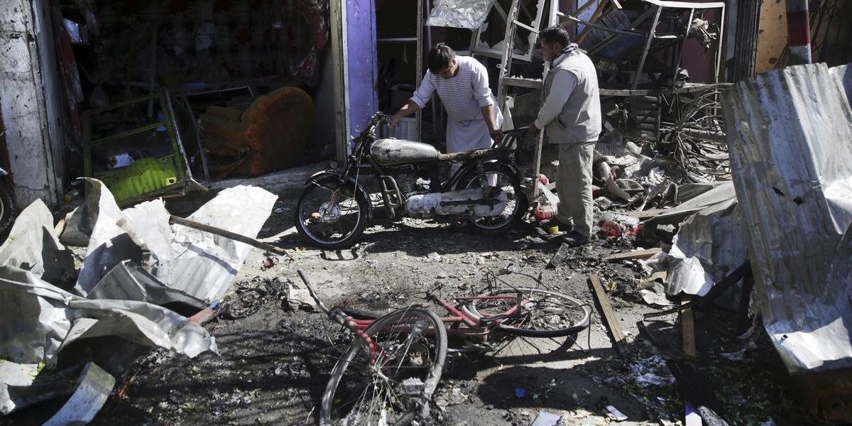 Pri leteckom útoku zomrelo v Afganistane 13 civilistov