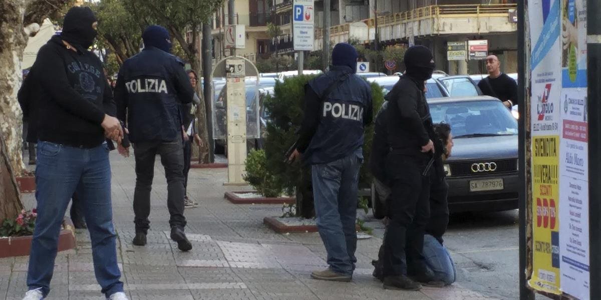 Pri útoku v Alžírsku zahynuli dvaja policajti: K zodpovednosti sa prihlásil IS