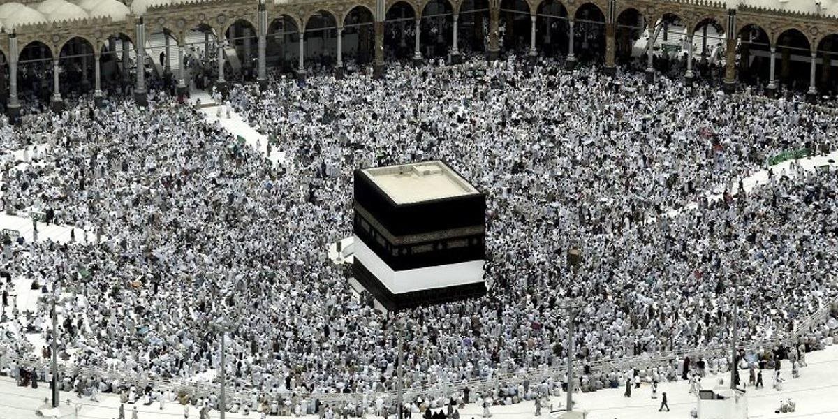 FOTO Moslimský svet začal sláviť sviatok obetovania, do Mekky prišli státisíce pútnikov