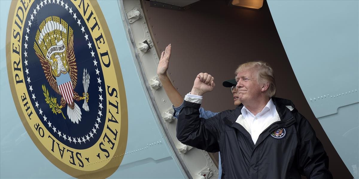 Trump zvyšuje podiel Washingtonu na krytí škôd spôsobených hurikánom Harvey