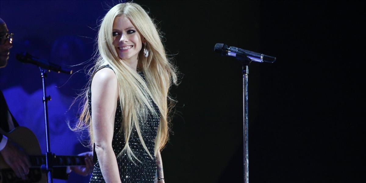 Avril Lavigne sľubuje fanúšikom nový album