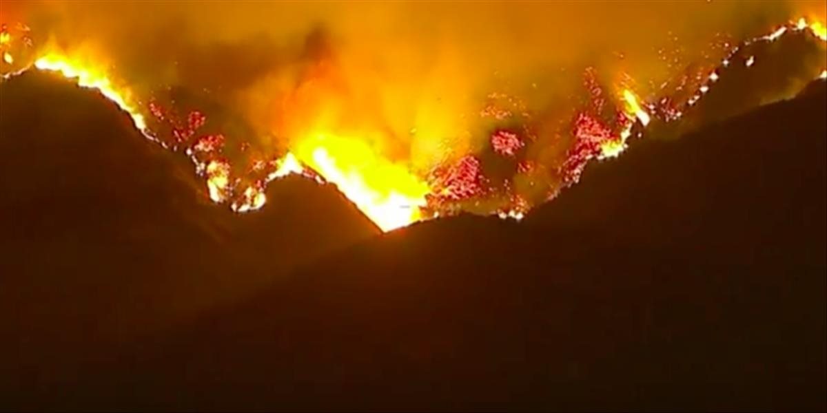 VIDEO Západ USA sužujú horúčavy a lesné požiare