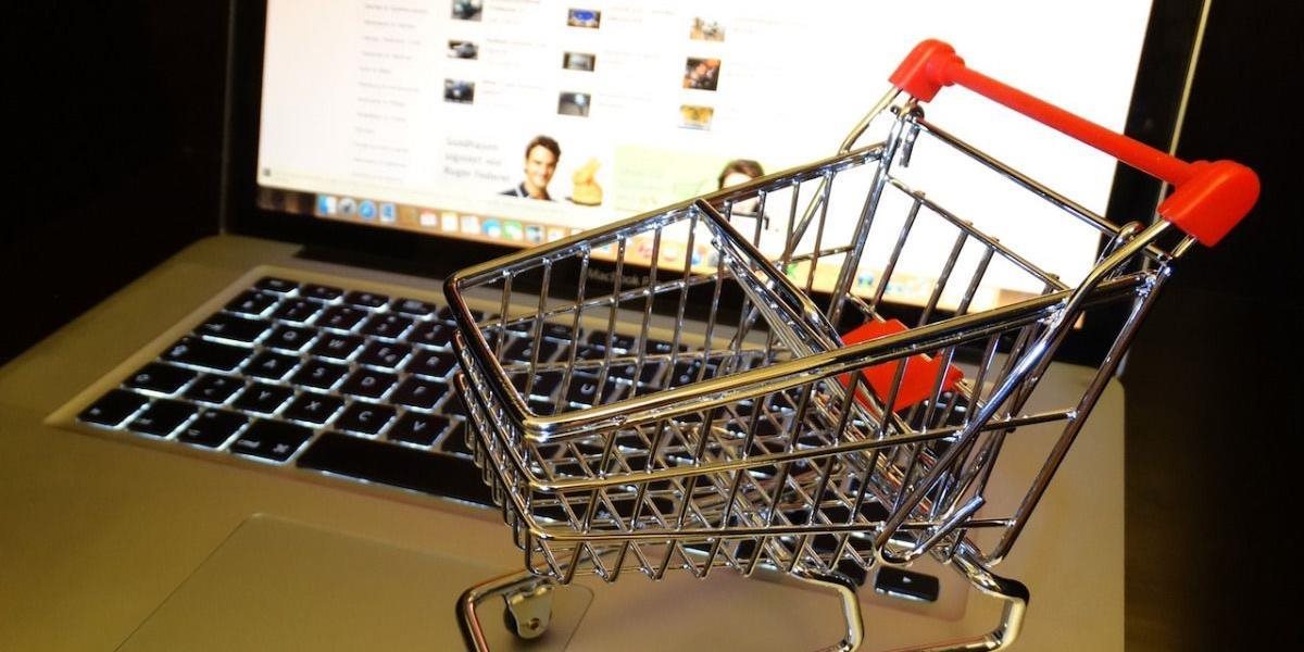 Spotrebitelia by sa mali pripraviť na zmeny v zákone o online nakupovaní