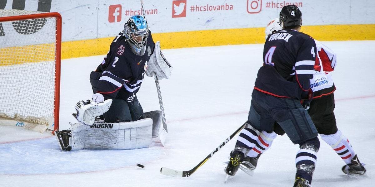 KHL: Belasí prehrali s Avangardom Omsk 1:4, ako jediný sa presadil Viedenský a strelil gól